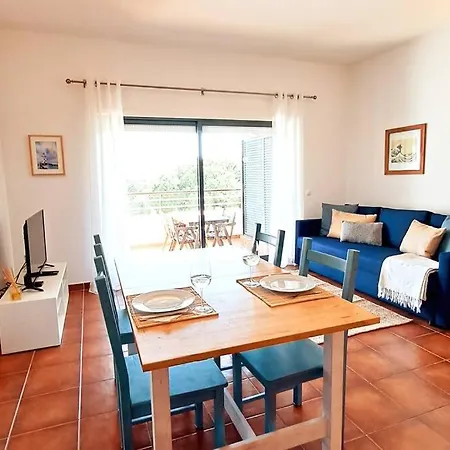 Relax And Unwind : Pool, Garden, &