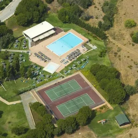 Relax And Unwind : Pool, Garden, & Лагуш