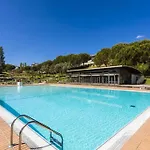 Relax And Unwind : Pool, Garden, & * Lagos