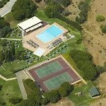 Relax And Unwind : Pool, Garden, & Лагуш