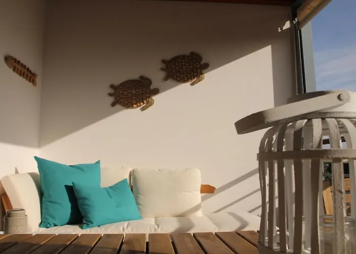 Relax And Unwind : Pool, Garden, &