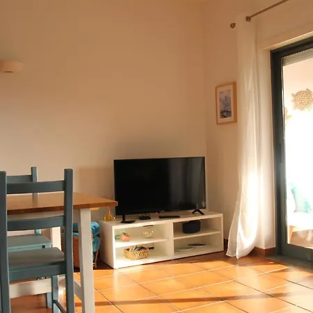 Relax And Unwind : Pool, Garden, &