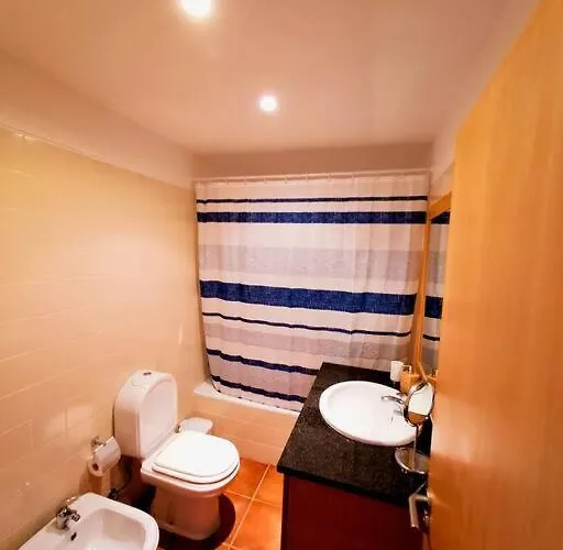 דירה Relax And Unwind : Pool, Garden, &